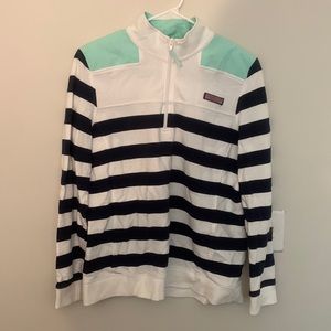 Women’s Vineyard Vines shep shirt size L